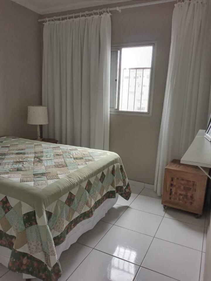 Apartamento completo na calçada da praia Apartment Guaruja Ngoại thất bức ảnh